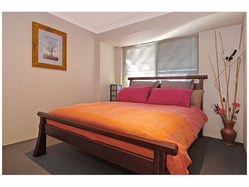 127 St Barnabas Boulevard, Quinns Rocks WA 6030
