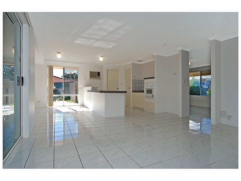 6 Bateson Heights, Clarkson WA 6030