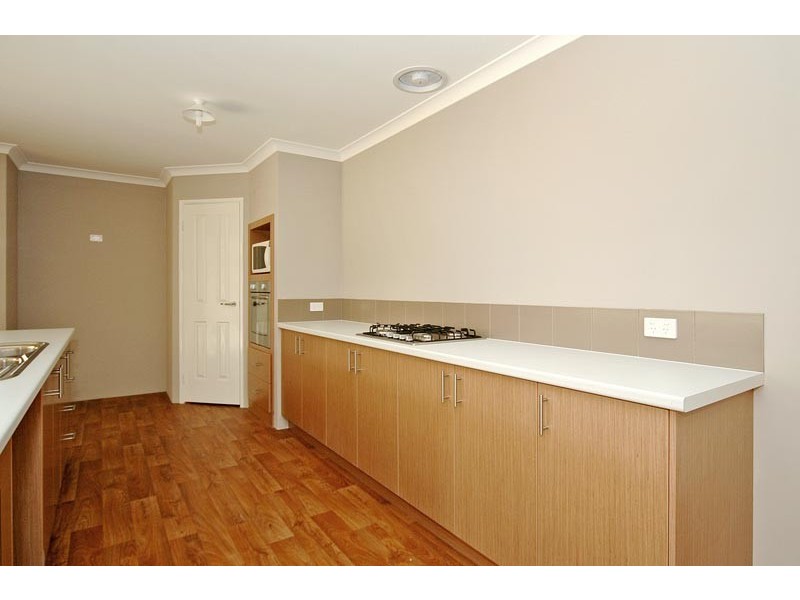18 Collanda Circuit, Carramar WA 6031