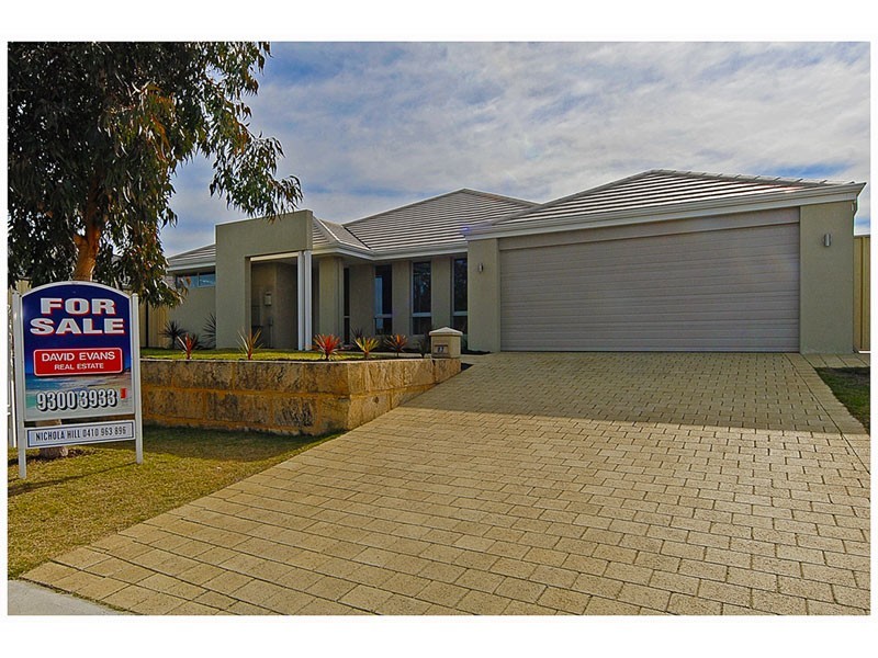 83 Yandella Promenade, Tapping WA 6065