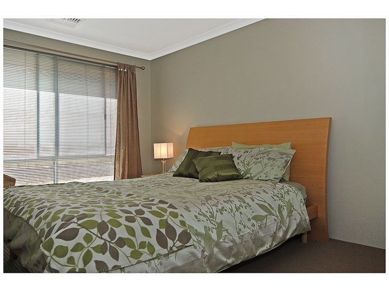 83 Yandella Promenade, Tapping WA 6065