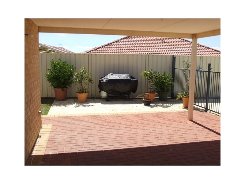 23  Narranbee Ridge, Tapping WA 6065