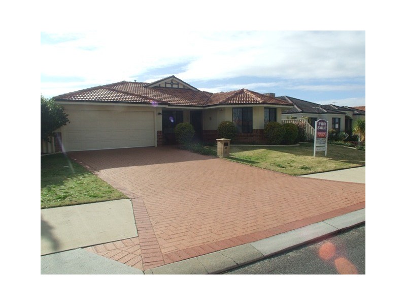 39 Houghton Drive, Carramar WA 6031