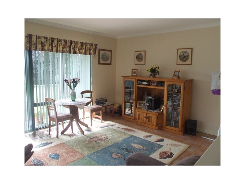 39 Houghton Drive, Carramar WA 6031