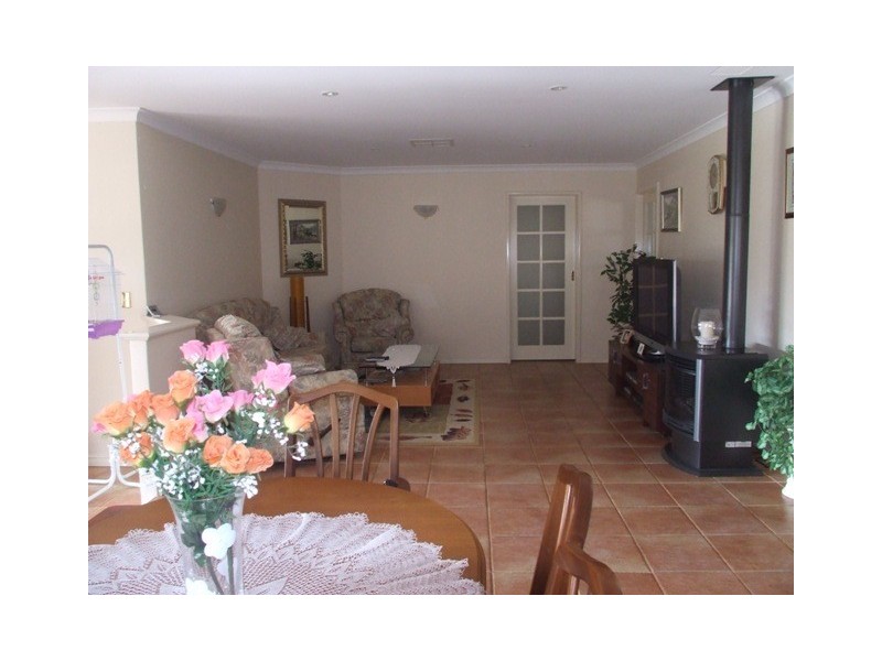 39 Houghton Drive, Carramar WA 6031