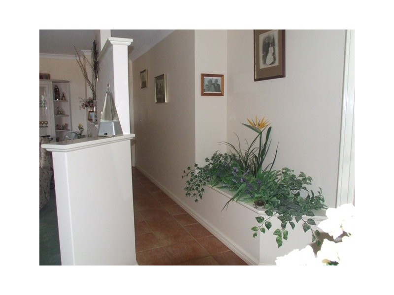 39 Houghton Drive, Carramar WA 6031