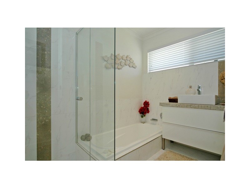 33 Koombana Way, Kallaroo WA 6025