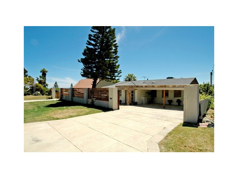 33 Koombana Way, Kallaroo WA 6025