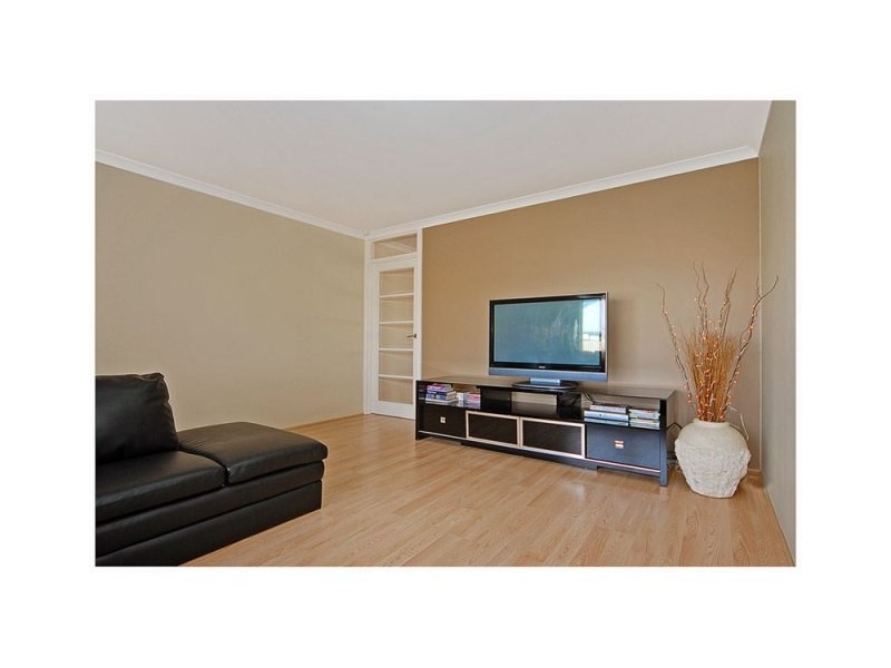 15  Rocklands Loop, Carramar WA 6031