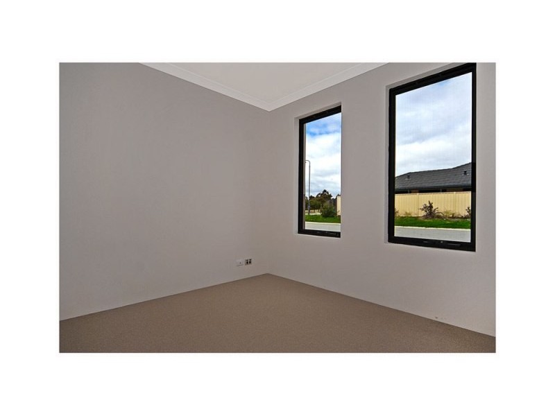 4/15 Crosthwait Circle, Tapping WA 6065