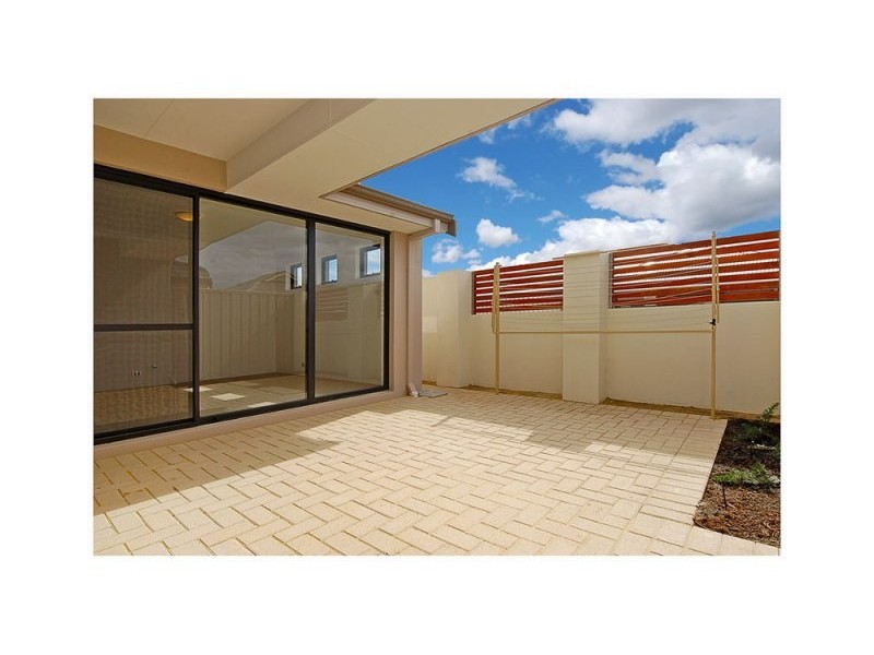 4/15 Crosthwait Circle, Tapping WA 6065