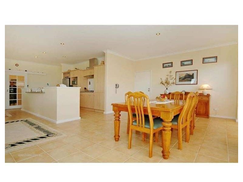 6  Bluff Way, Mindarie WA 6030