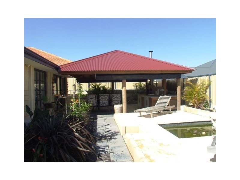 50 Clarkson Avenue, Tapping WA 6065