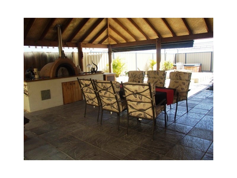 50 Clarkson Avenue, Tapping WA 6065