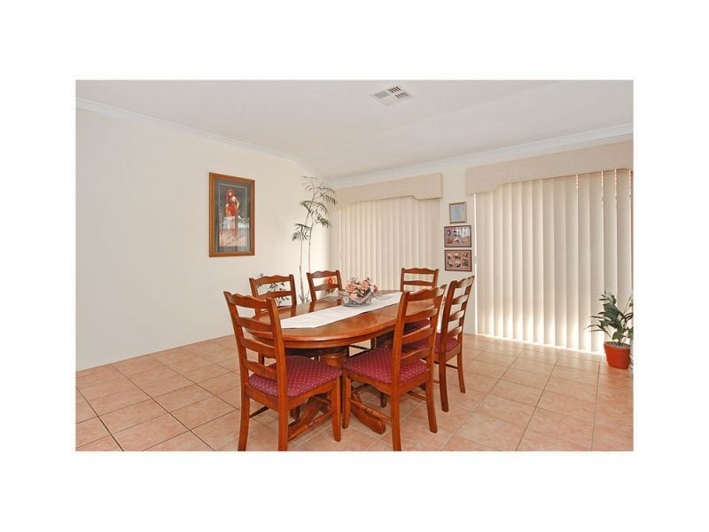 38 Clarafield Meander, Tapping WA 6065