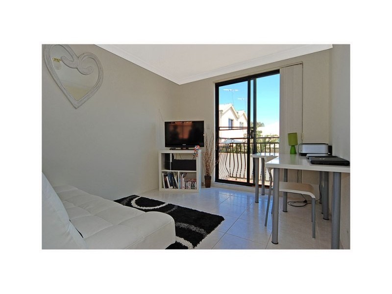 71A Regents Park Road, Joondalup WA 6027