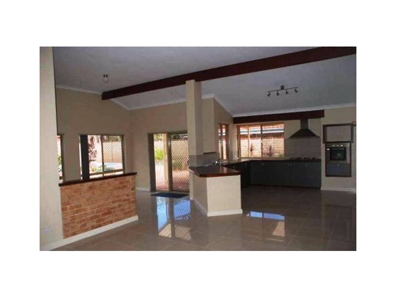 29 Rothesay Heights, Mindarie WA 6030