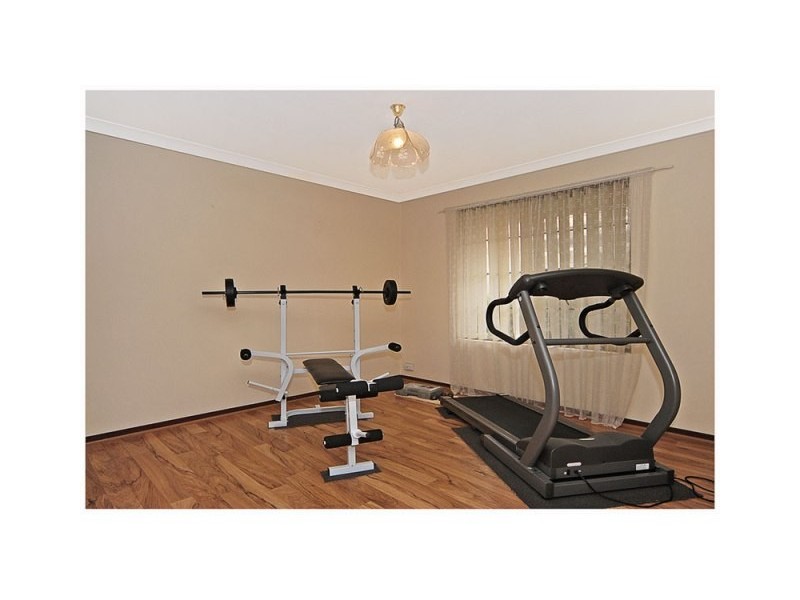 29 Willesden Ave, Kingsley WA 6026