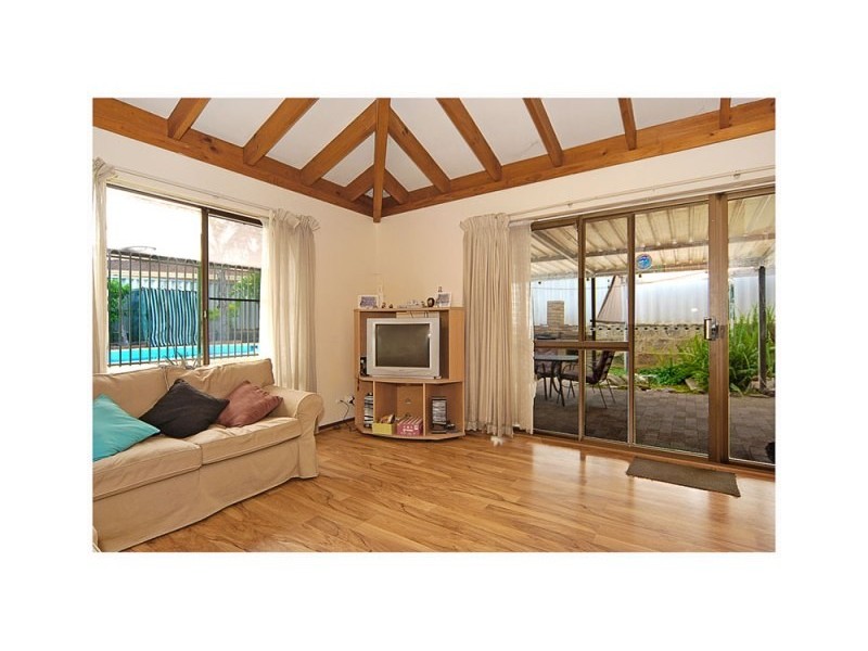 29 Willesden Ave, Kingsley WA 6026