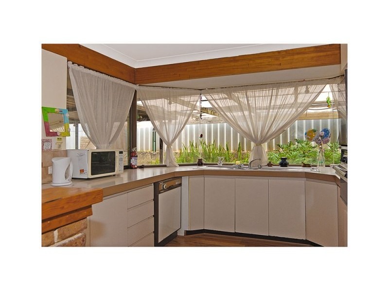 29 Willesden Ave, Kingsley WA 6026