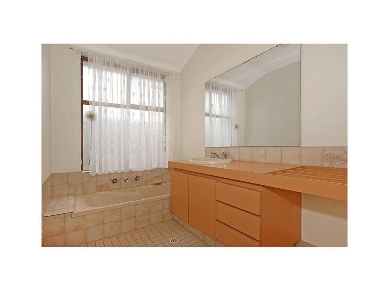 29 Willesden Ave, Kingsley WA 6026