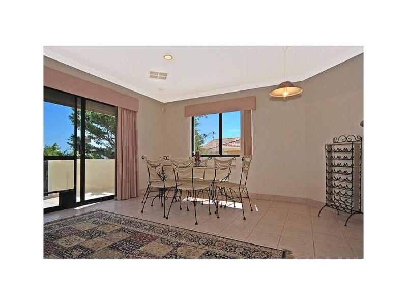 21 Long Beach Prom, Mindarie WA 6030