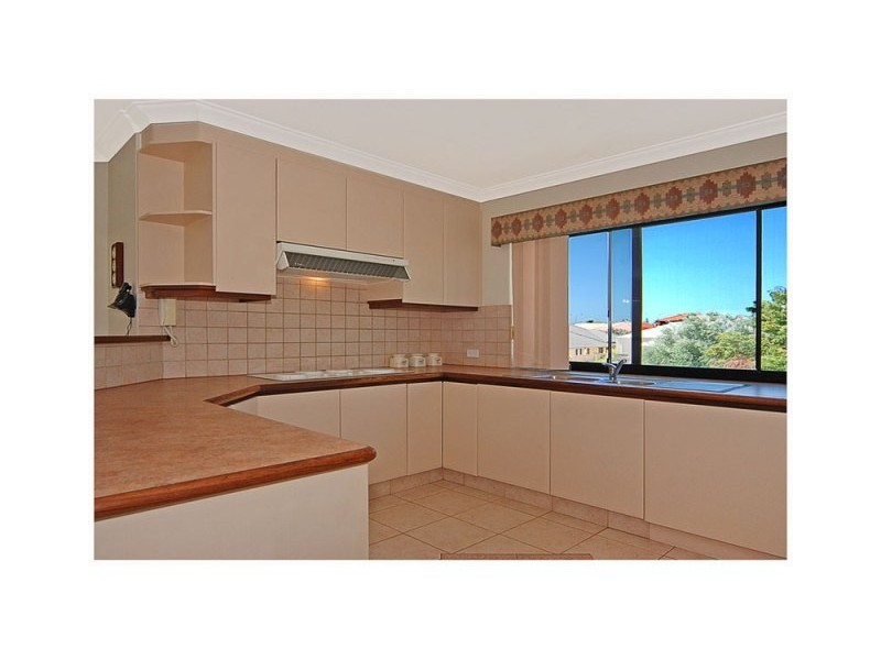 21 Long Beach Prom, Mindarie WA 6030