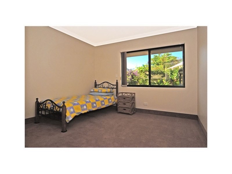 21 Long Beach Prom, Mindarie WA 6030