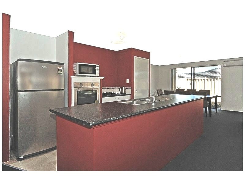 105 Ashley Road, Tapping WA 6065