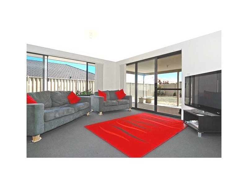 105 Ashley Road, Tapping WA 6065