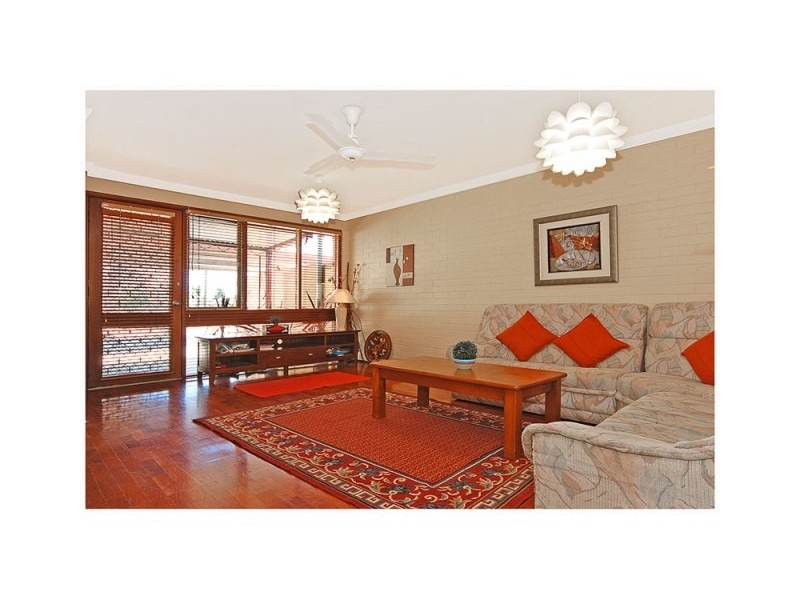 10b  Winship Ave, Wanneroo WA 6065