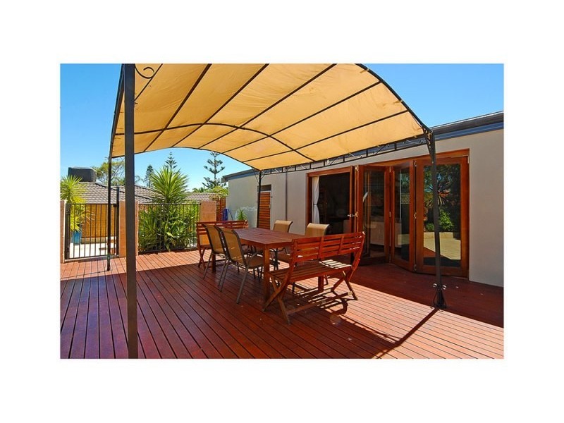 40 Bearing Parade, Mullaloo WA 6027