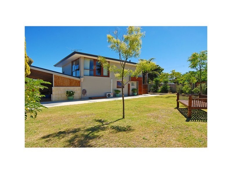 40 Bearing Parade, Mullaloo WA 6027