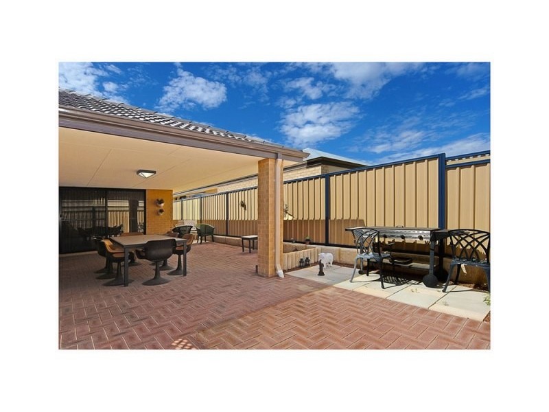 4  Atra Avenue, Tapping WA 6065