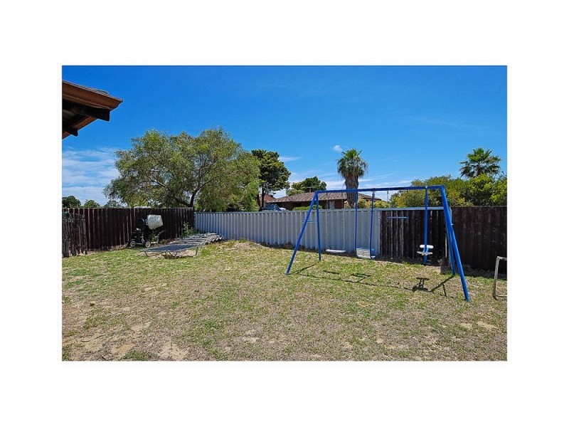 1 Corona Court, Heathridge WA 6027