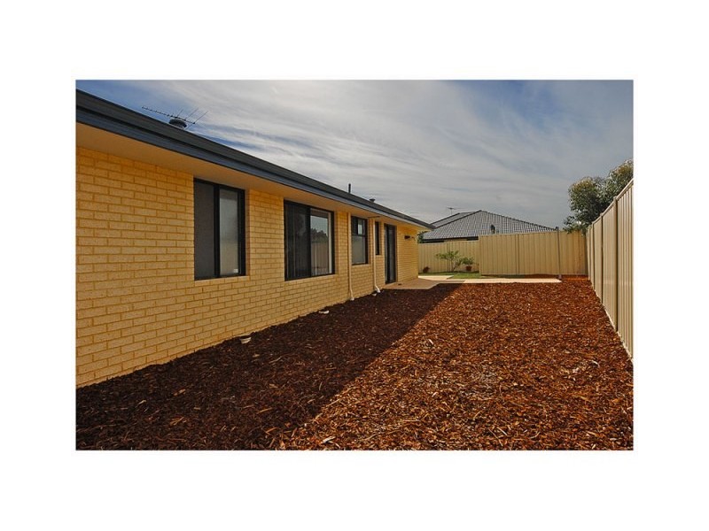 31 Alandale Bend, Banksia Grove WA 6031