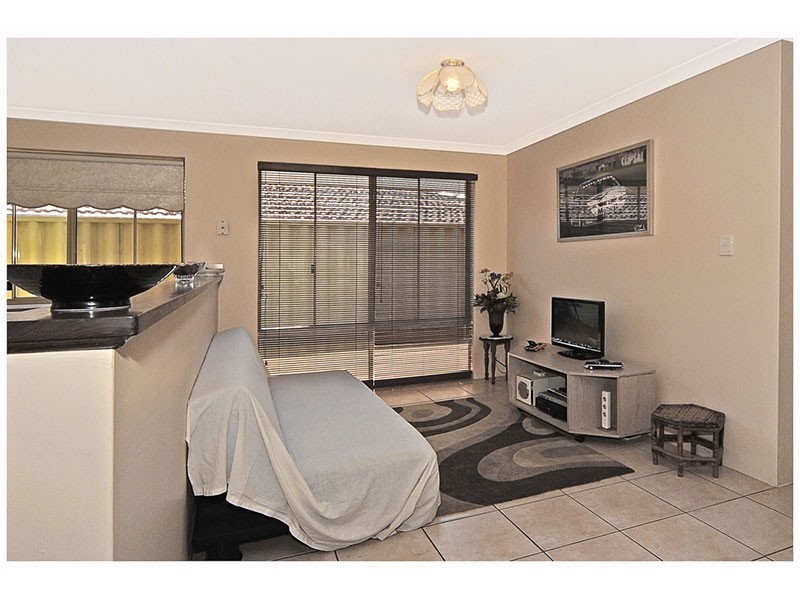 4 Arbroath Circle, Kinross WA 6028