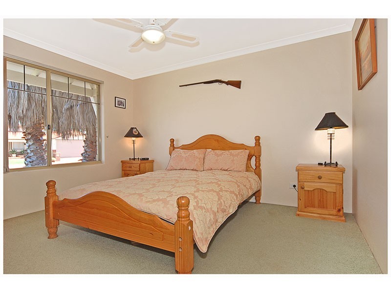 4 Arbroath Circle, Kinross WA 6028