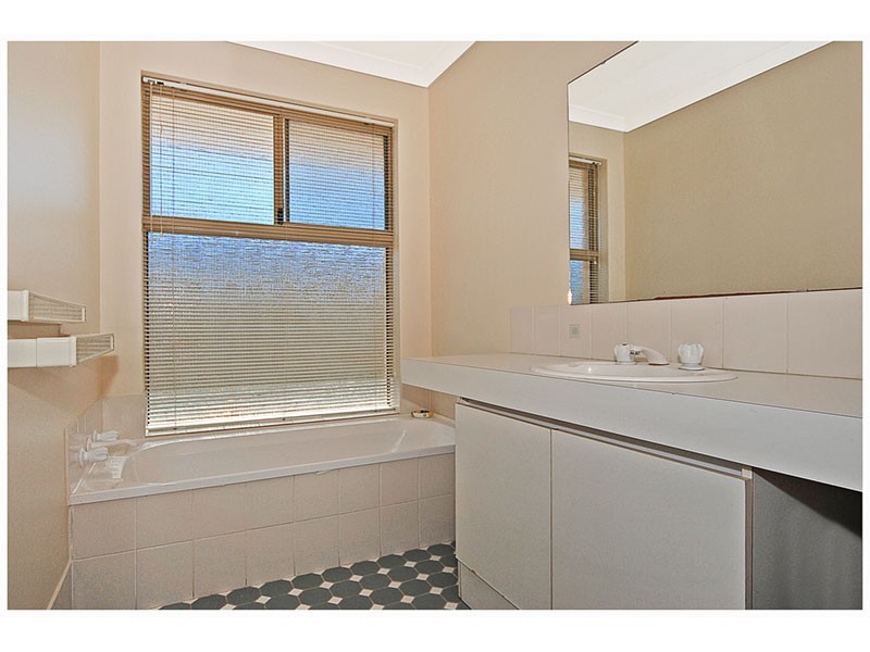 4 Arbroath Circle, Kinross WA 6028