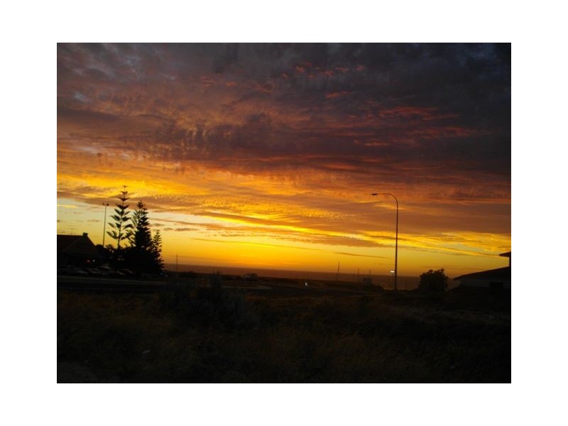 31 Sovereign Drive, Two Rocks WA 6037