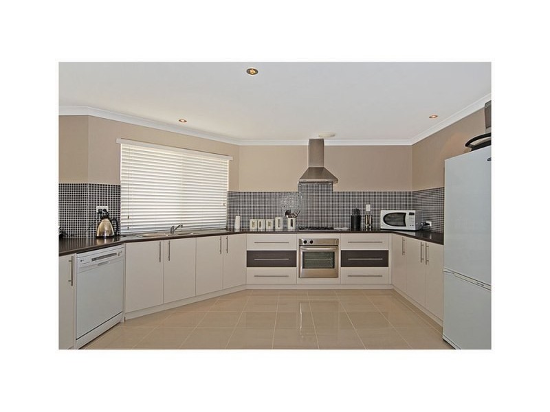 41  Kirkimbie Street, Carramar WA 6031