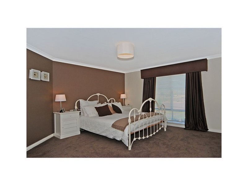 41  Kirkimbie Street, Carramar WA 6031