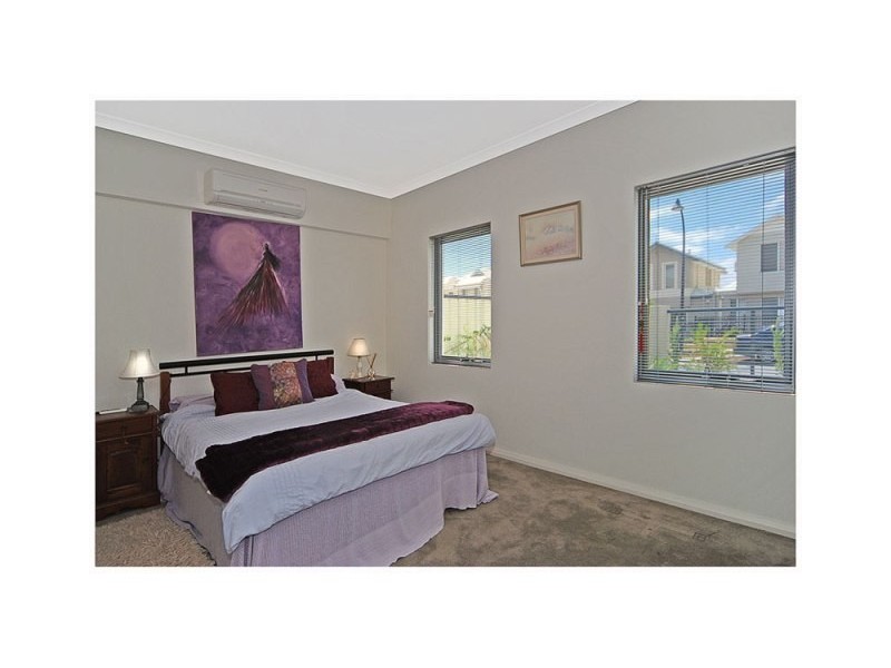 9 Gaudi Way, Clarkson WA 6030