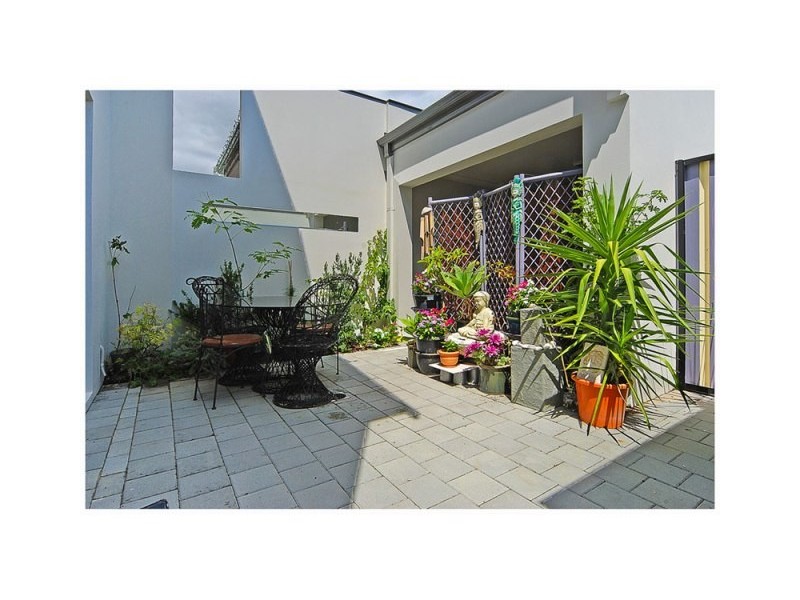 9 Gaudi Way, Clarkson WA 6030