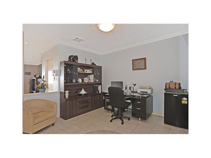 4/205 Lakeside Drive, Joondalup WA 6027