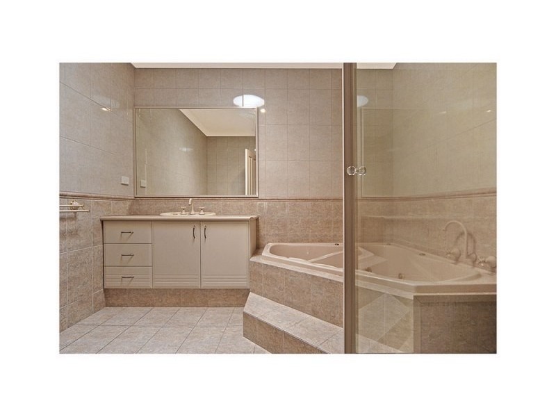 4/205 Lakeside Drive, Joondalup WA 6027