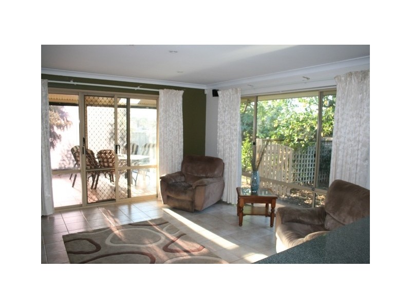 1 Shannon Close, Woodvale WA 6026