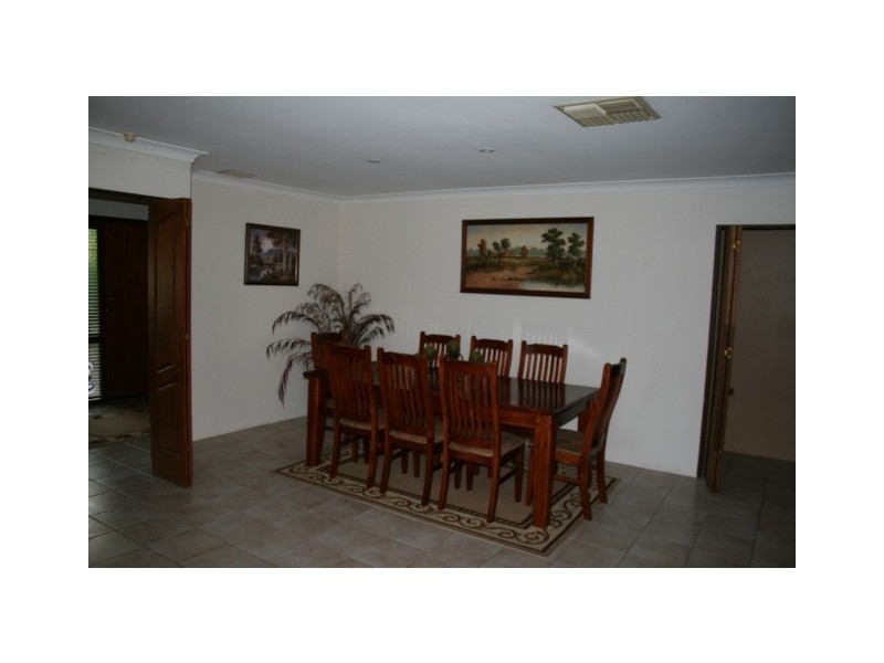 1 Shannon Close, Woodvale WA 6026