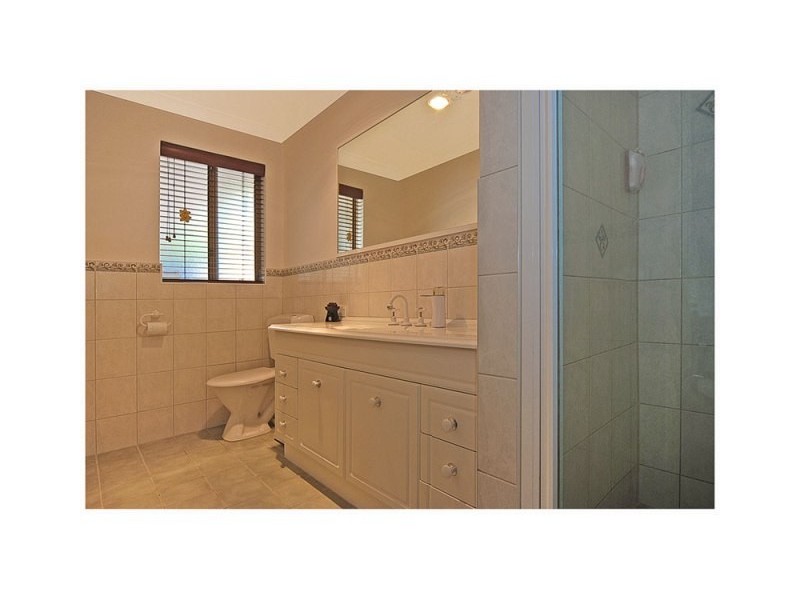 1 Shannon Close, Woodvale WA 6026