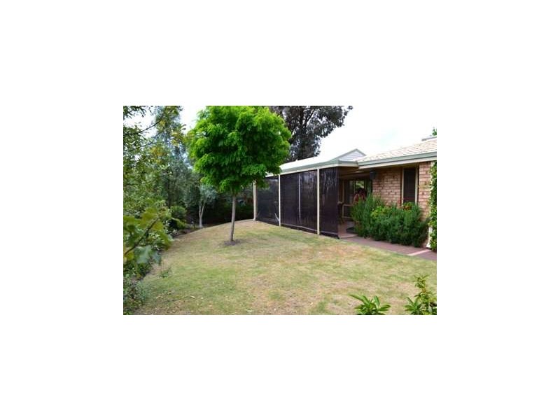 1 Shannon Close, Woodvale WA 6026